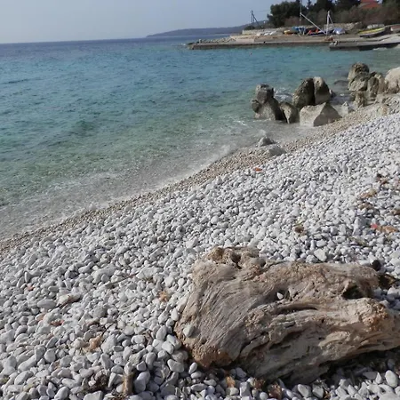 Tiho Gostinjska kuća 2*