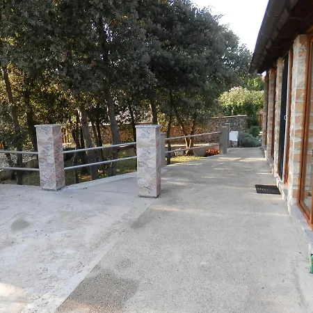 Guest house Tiho 2*