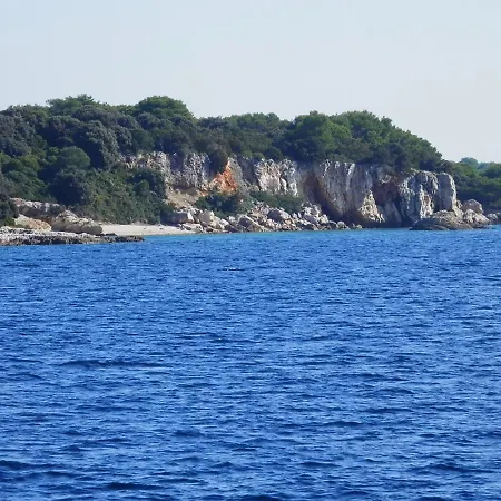 Konukevi Tiho 2*
